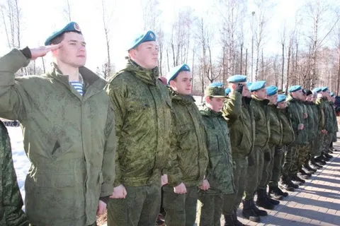 Участники областных военно-патриотических клубов отправились на сборы в Иваново