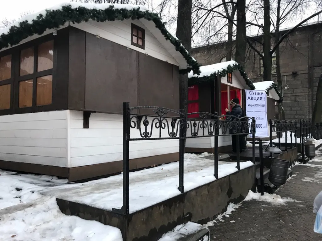 На новогодней ярмарке в Ярославле поставят прошлогодние домики-шале