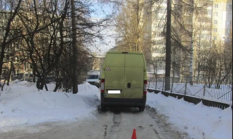 В Ярославле фургон сбил пенсионерку