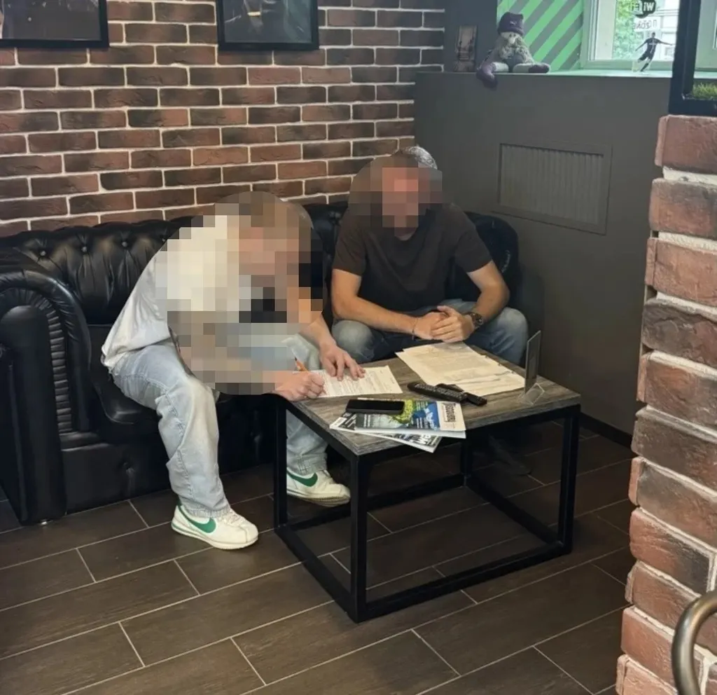 Ярославские приставы поймали должника в барбершопе