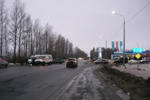 В Ярославле женщина на иномарке протаранила Дэу «Нексия»