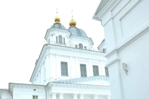 Студенты Ярославля посетили Казанский женский монастырь. Фоторепортаж