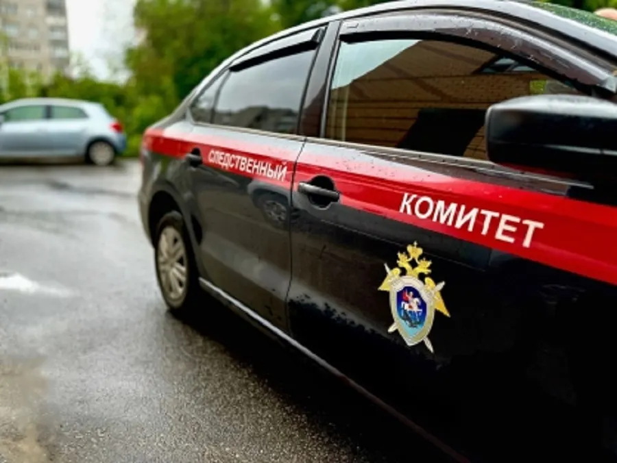 В Ярославле на заводе рабочего придавило бетонной плитой
