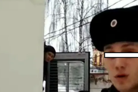 Суд над подозреваемым в убийстве Исаева в Ярославле: первые кадры