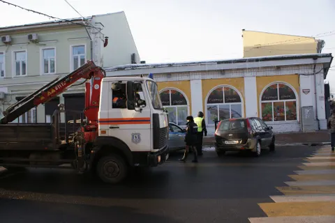 В Ярославле прошел рейд по борьбе с незаконными парковками