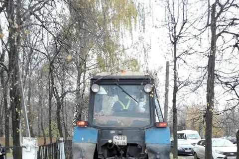 В Ярославле «САХ» приступил к уборке Ленинского района