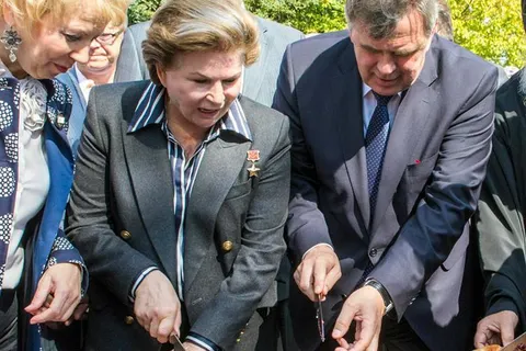 В Рыбинске Ярославской области испекли гигантский пирог. Фоторепортаж