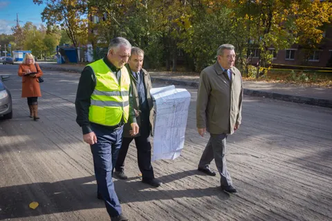 Областные депутаты проверили качество ремонта дорог в Ярославле