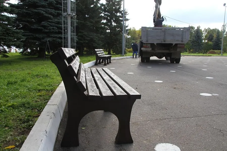 В Рыбинске установили экоскамейки