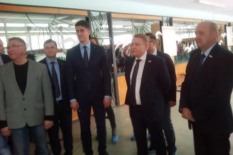 В Ярославле родители-политики сдали ЕГЭ 