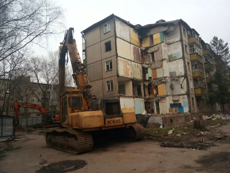 В Ярославле сносят здание, пострадавшее от взрыва газа