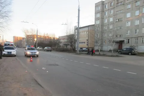 В Рыбинске троллейбус сбил мужчину