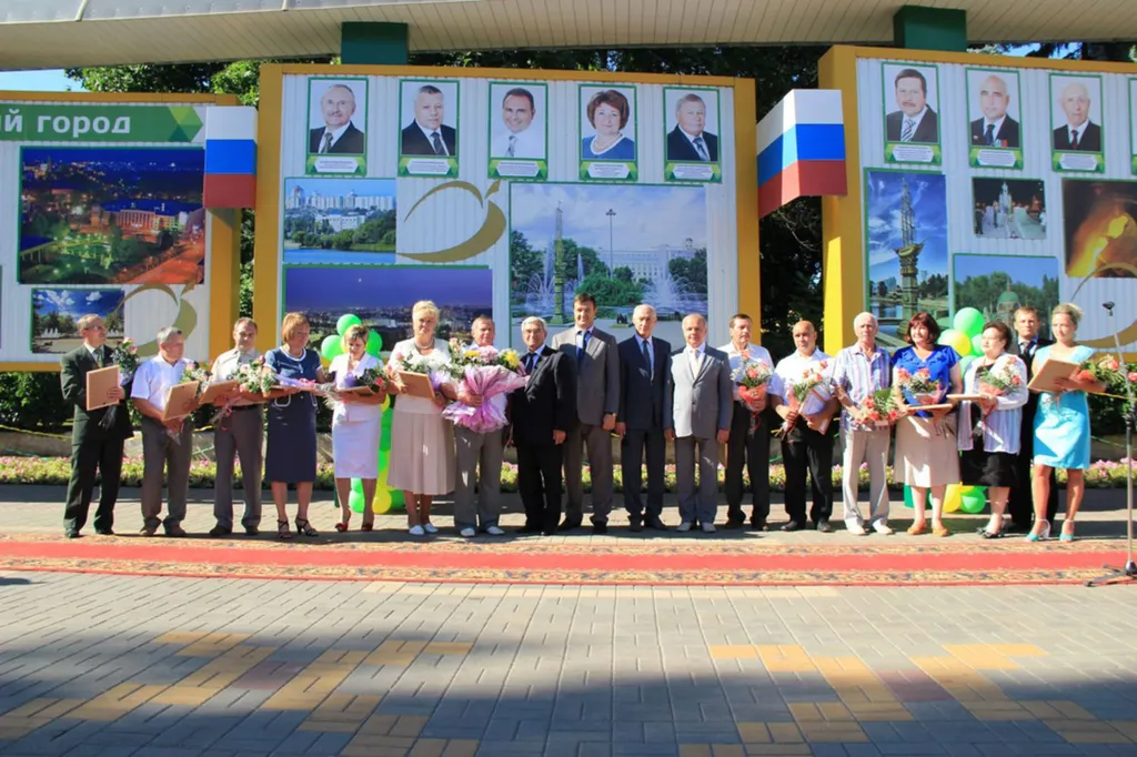 Мэрия Ярославля не спешит показывать депутатам проект Доски почета  