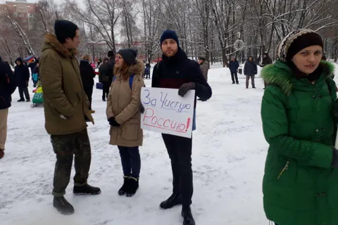 В Ярославле начался антимусорный митинг