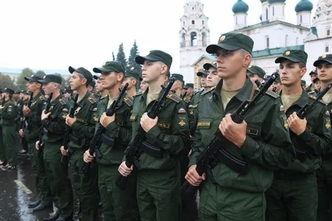 В Ярославле курсанты Военно-космической академии имени Можайского присягнули Родине