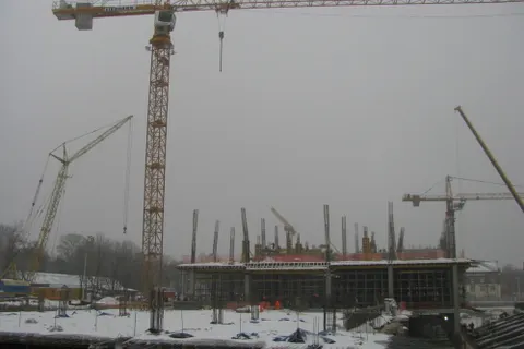 Строительные площадки  наступают на Бутусовский парк в центре Ярославля