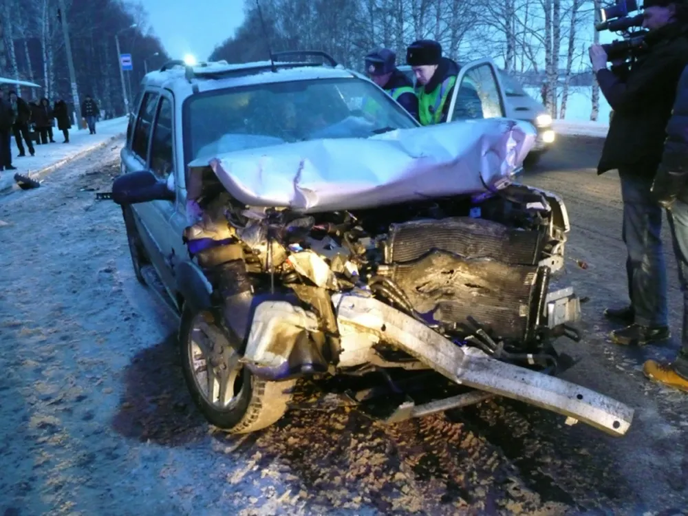 В Ярославском районе столкнулись сразу три транспортных средства