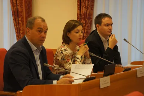 Александр Князьков: «В 2015 году расходы на содержание подразделений Правительства региона будут сокращены»