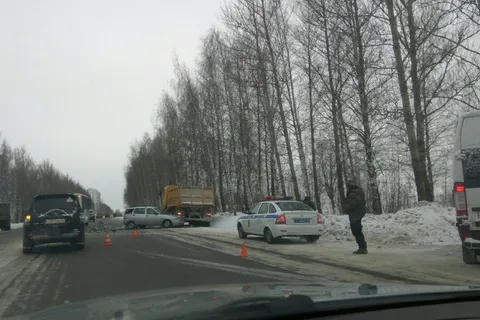 Массовая авария случилась на въезде в Ярославль