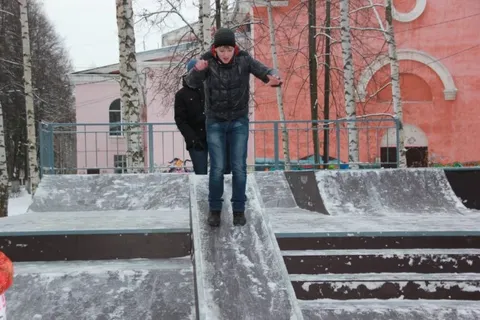 В Ярославле у ДК «Гамма» открылся после реконструкции парк