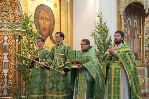 В Ярославле отпраздновали День Святой Троицы