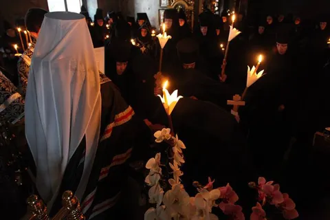 Опубликованы фото и видео с монашеского пострига в Толгском монастыре