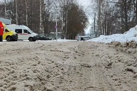 В Ярославле не чистят дорогу к станции «Скорой помощи»