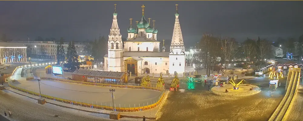 В Ярославле на Советской площади покажут игру «Локомотива»