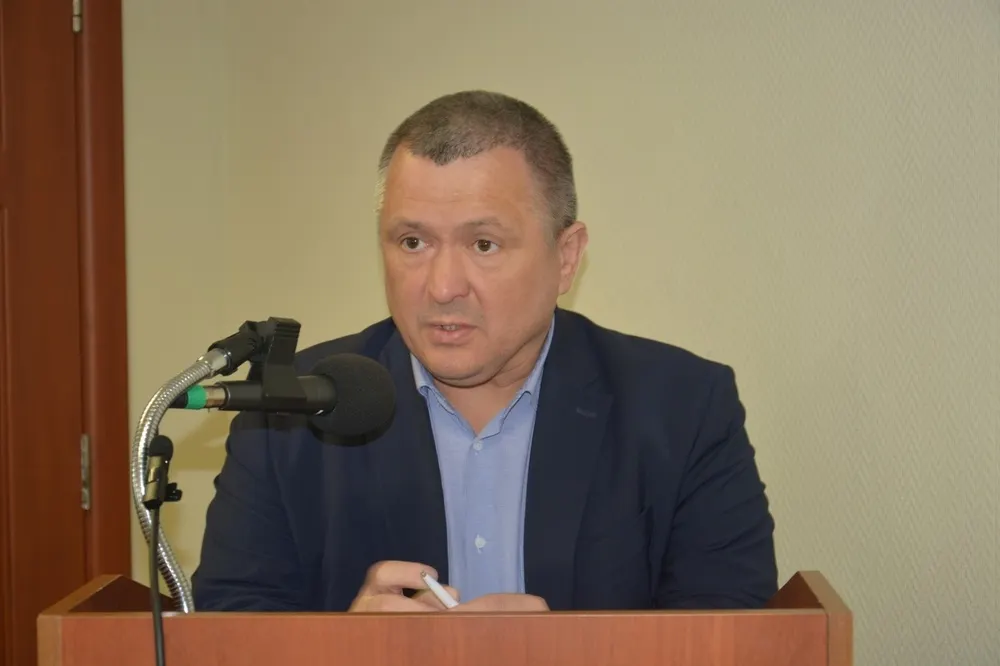 Суд в Рыбинске арестовал за взятку директора департамента ЖКХ