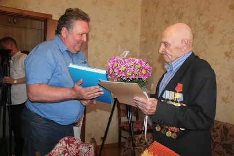 В Ярославле ветеран Великой Отечественной отметил 90-летний юбилей