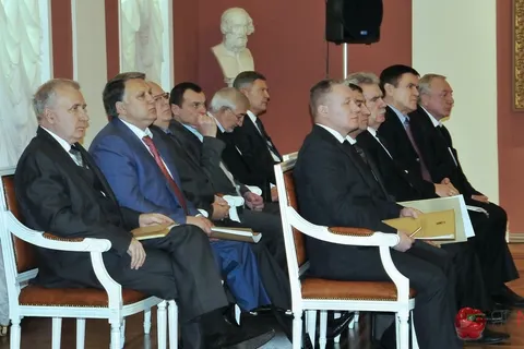 В Ярославле прошло заседание Совета при полномочном представителе Президента Российской Федерации в ЦФО. Фоторепортаж