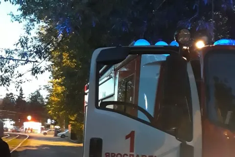 В Ярославле загорелся цех бывшего завода
