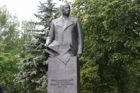 Ярославцы почтили память маршала Советского Союза Толбухина