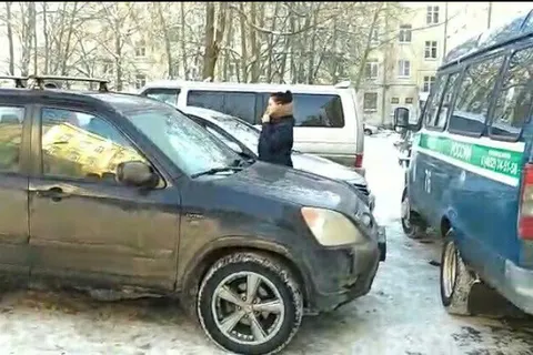 В Ярославле приставы под видом туристов взяли должника в хостеле