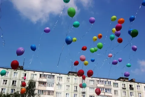 В ярославских школах прозвенели последние звонки