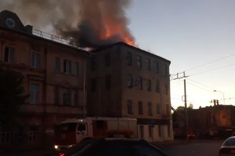 В центре Рыбинска горел торговый центр