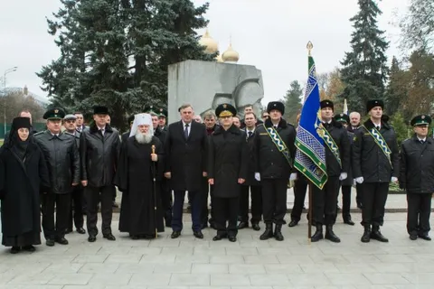 Ярославскому УФССП первому среди территориальных управлений вручено знамя