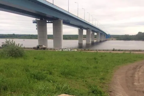 В Ярославле колодцы с «зеленым маслом» закрыли бетонными плитами