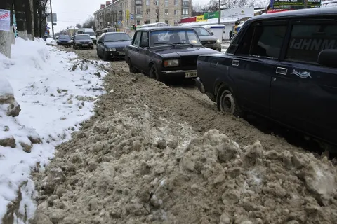 Фоторепортаж. Ярославль утопает в снегу и грязи
