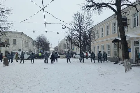Участники шествия в Ярославле сообщили о первых задержаниях