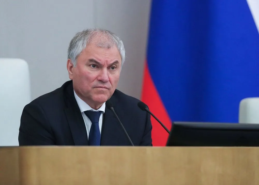 Председатель Госдумы настаивает на ограничениях в выдаче патентов мигрантам
