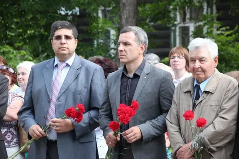В Ярославле открыли доску памяти летчика Игоря Павловича Посохова