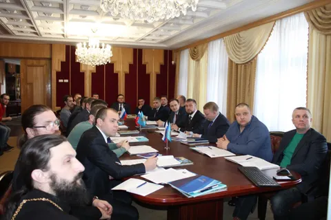 Ярославский губернатор не стал комментировать траты на ремонт конференц-зала