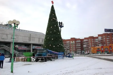 Завтра в Ярославле торжественно откроется главная городская елка