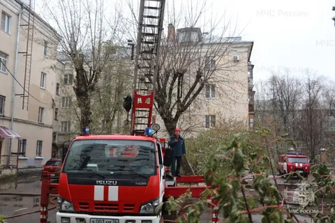 В ярославской многоэтажке сгорела квартира семьи с шестью детьми