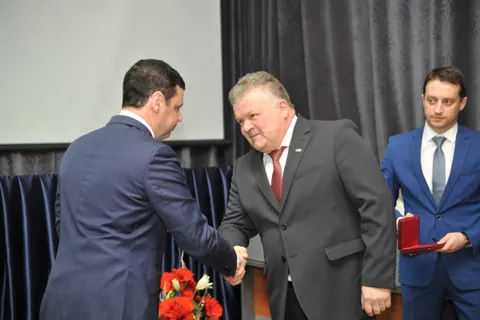Дмитрий Миронов вручил государственные награды сотрудникам НПО «Сатурн»