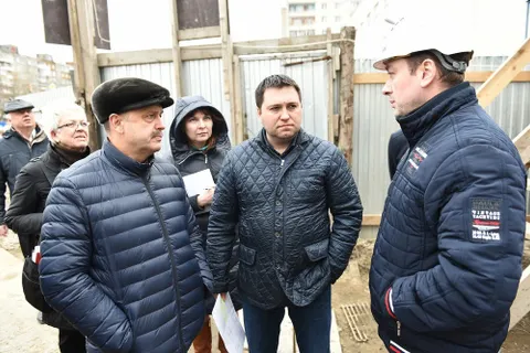 В Ярославле комиссия проверила состояние стройплощадок