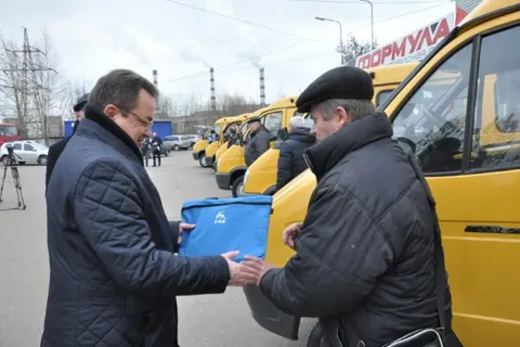 Муниципальные районы получили новые школьные автобусы