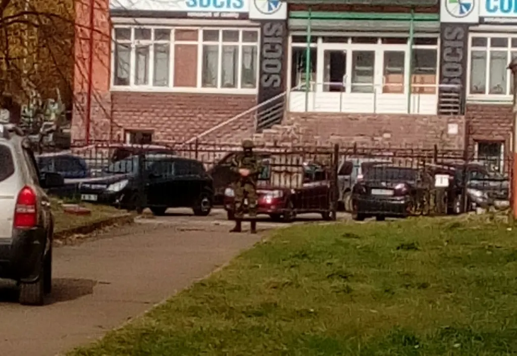 Военные оцепили корпус ярославского педуниверситета: что говорят студенты