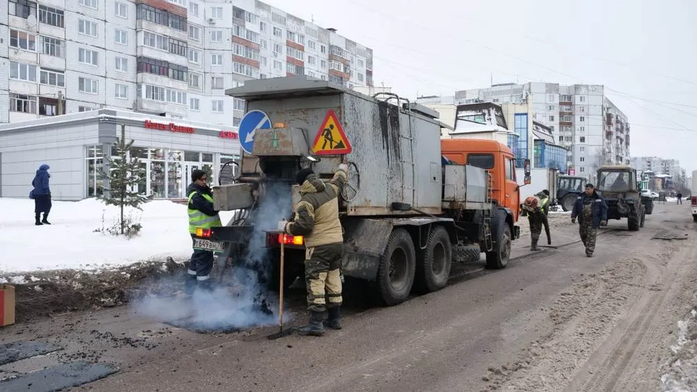 В Ярославле начался ямочный ремонт